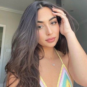 Meet your Posher, Gabriella